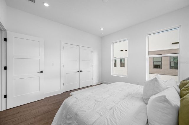 315 15TH STREET N, St Petersburg, FL 33705