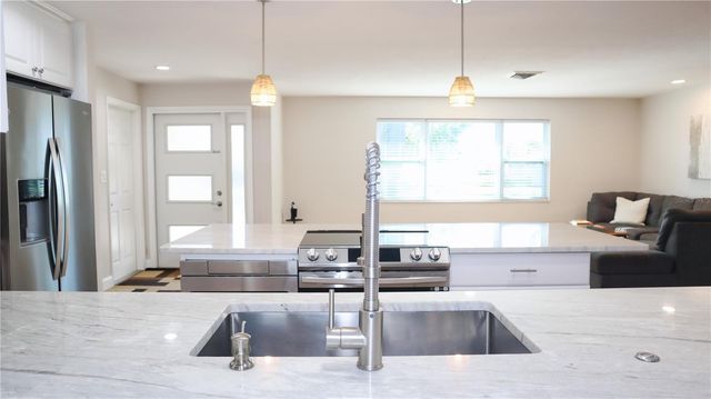 12911 91ST AVENUE, Seminole, FL 33776