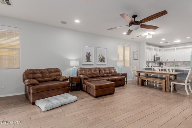 17336 W WOODLANDS Avenue, Goodyear, AZ 85338