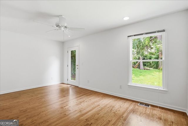 1464 Hawthorne Avenue NW, Atlanta, GA 30309