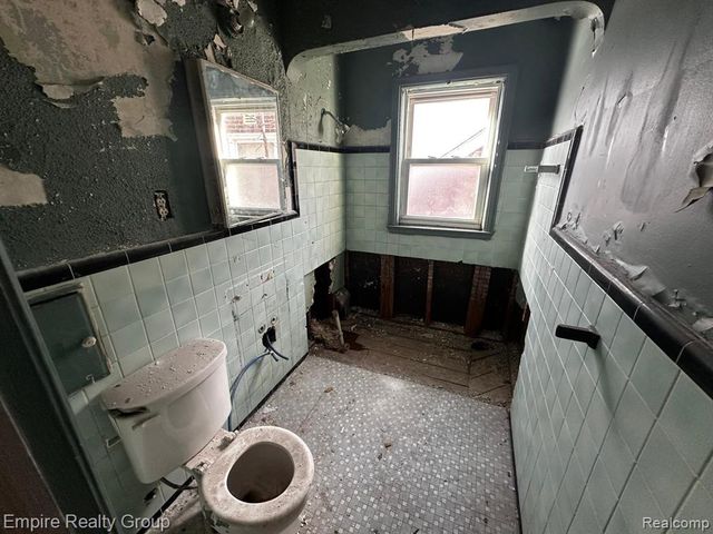 13723 Castleton Street, Detroit, MI 48227