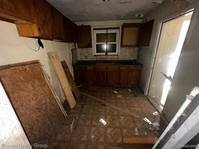 13723 Castleton Street, Detroit, MI 48227