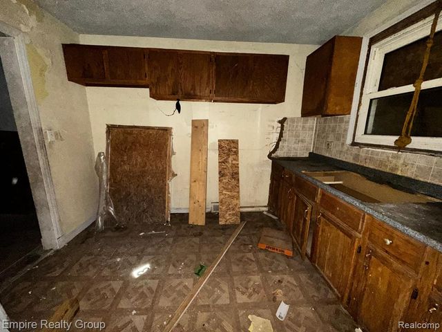 13723 Castleton Street, Detroit, MI 48227