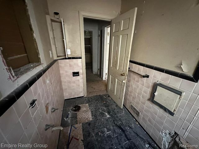 13723 Castleton Street, Detroit, MI 48227