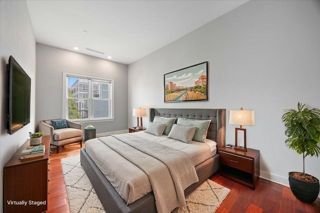 653-659 E 2nd St 205, Boston, MA 02127