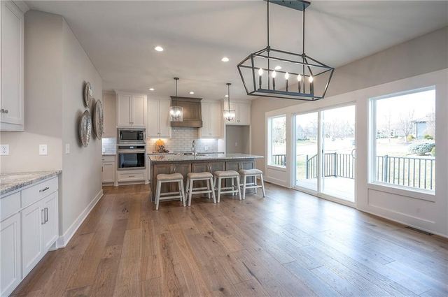 11494 S Longview Road, Olathe, KS 66061