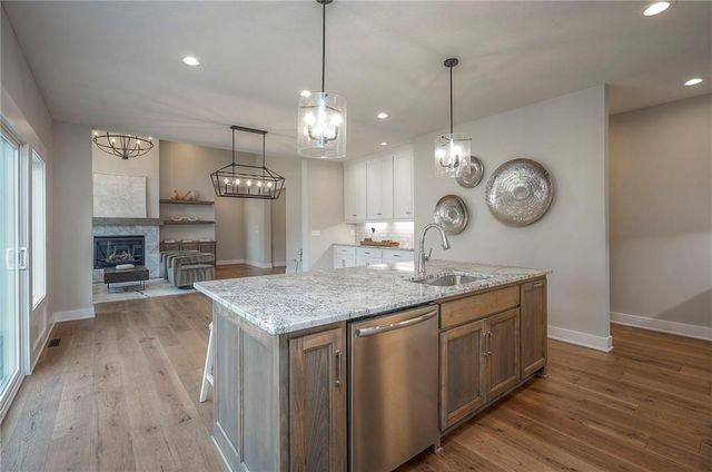 11494 S Longview Road, Olathe, KS 66061