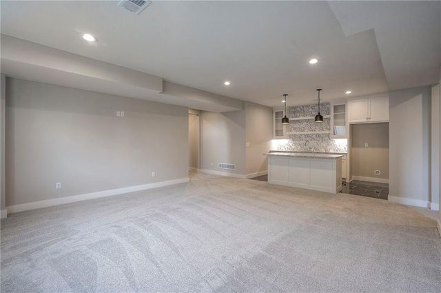 11494 S Longview Road, Olathe, KS 66061