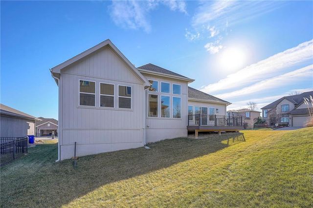 11494 S Longview Road, Olathe, KS 66061