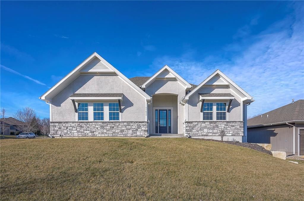11494 S Longview Road, Olathe, KS 66061
