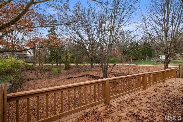 1320 Fenton Hills Road, Fenton, MO 63026