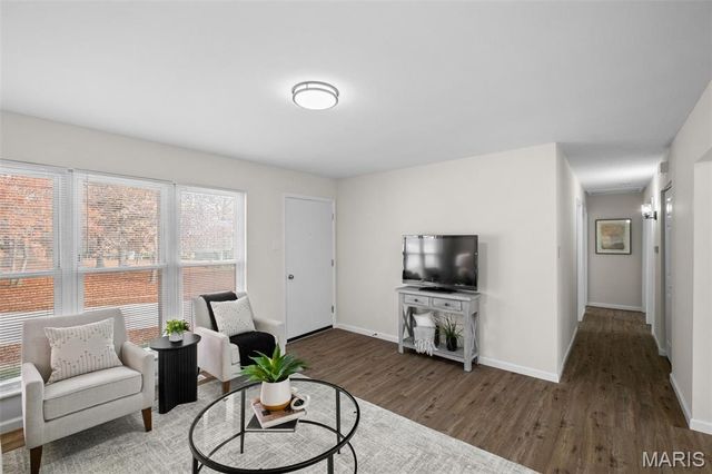 1320 Fenton Hills Road, Fenton, MO 63026