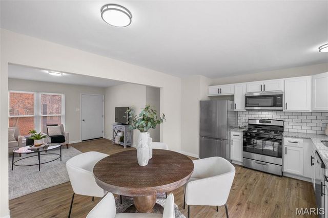 1320 Fenton Hills Road, Fenton, MO 63026