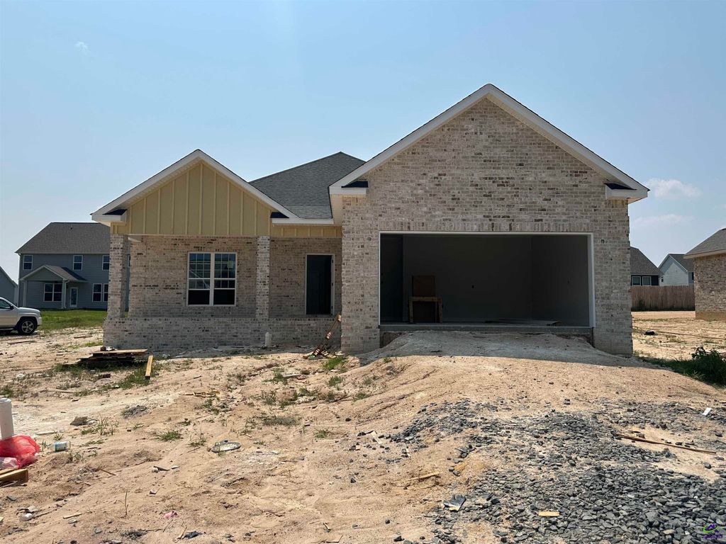906 Nora Eloise Drive, Bonaire, GA 31005