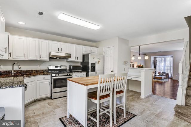 42847 PILGRIM SQ, Chantilly, VA 20152