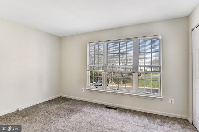 42847 PILGRIM SQ, Chantilly, VA 20152