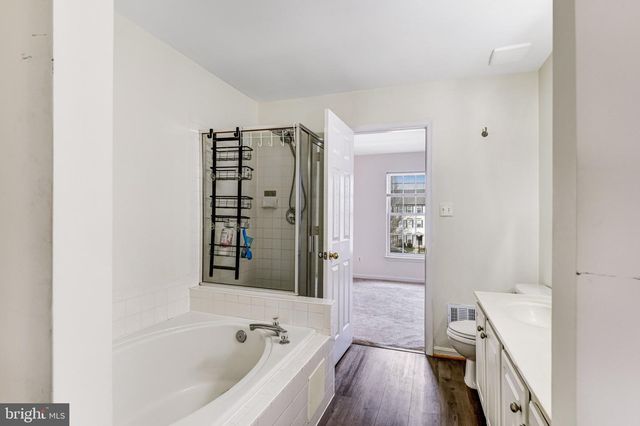 42847 PILGRIM SQ, Chantilly, VA 20152