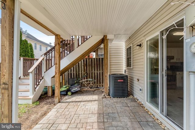 42847 PILGRIM SQ, Chantilly, VA 20152