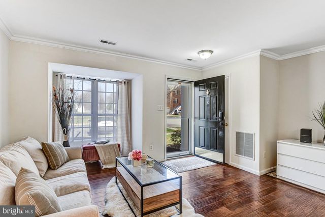 42847 PILGRIM SQ, Chantilly, VA 20152