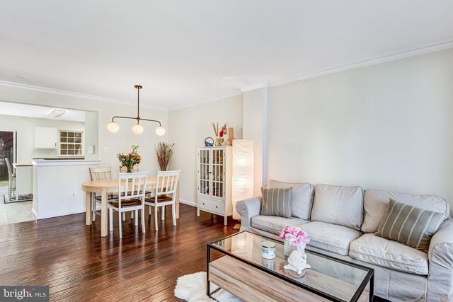 42847 PILGRIM SQ, Chantilly, VA 20152