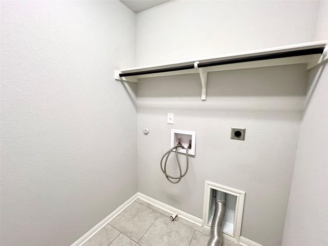 227 Kellys Heroes WAY, Jarrell, TX 76537