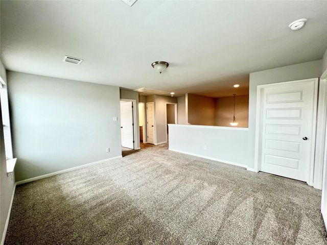 227 Kellys Heroes WAY, Jarrell, TX 76537