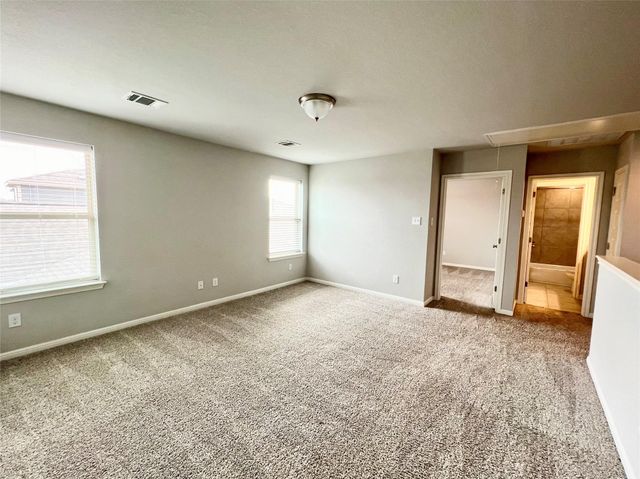 227 Kellys Heroes WAY, Jarrell, TX 76537