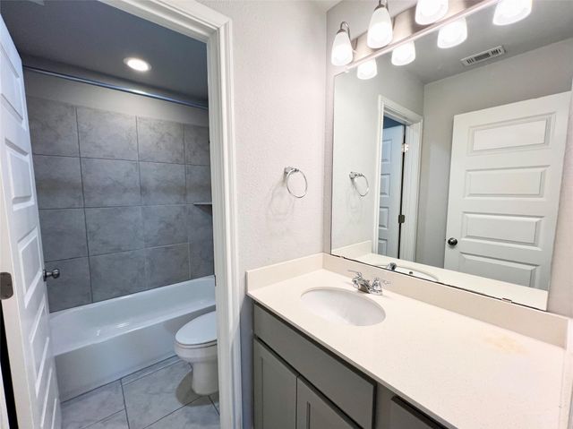 227 Kellys Heroes WAY, Jarrell, TX 76537