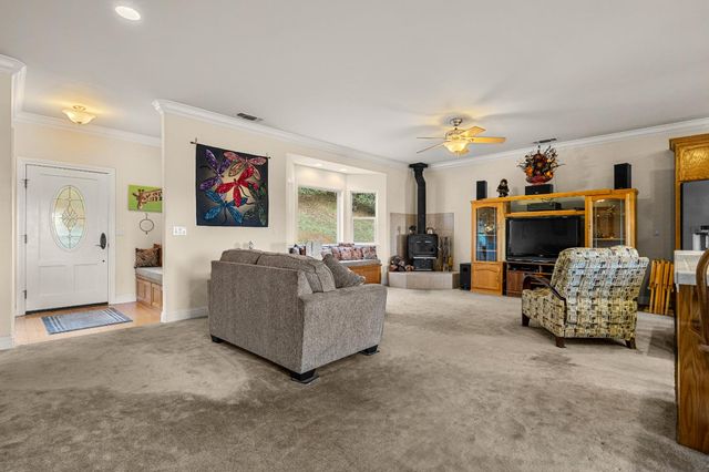 5611 Meesha Ln, Placerville, CA 95667