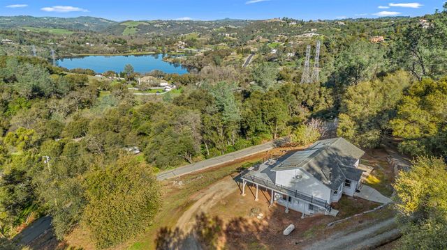 5611 Meesha Ln, Placerville, CA 95667