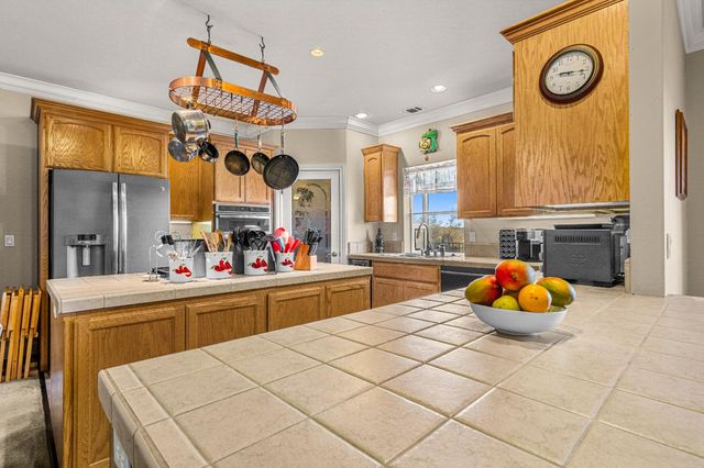 5611 Meesha Ln, Placerville, CA 95667