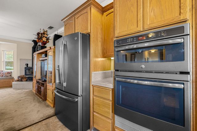 5611 Meesha Ln, Placerville, CA 95667