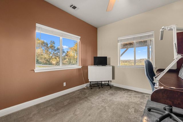 5611 Meesha Ln, Placerville, CA 95667