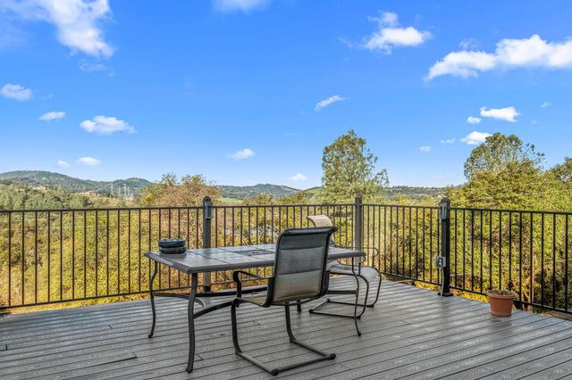 5611 Meesha Ln, Placerville, CA 95667