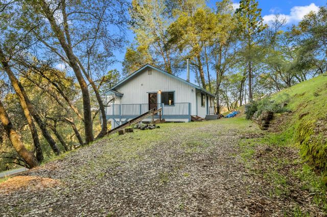 5611 Meesha Ln, Placerville, CA 95667