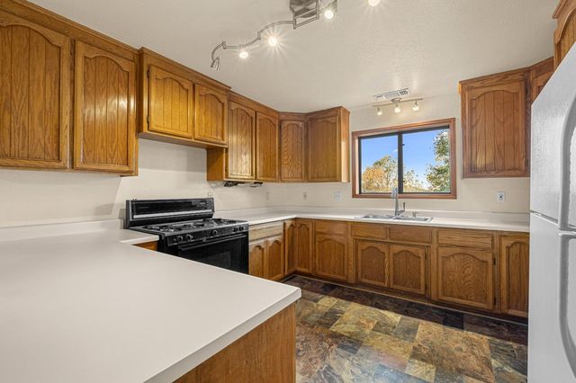 5611 Meesha Ln, Placerville, CA 95667