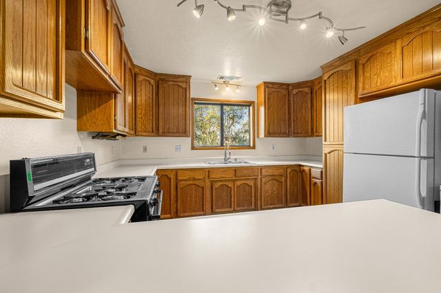 5611 Meesha Ln, Placerville, CA 95667