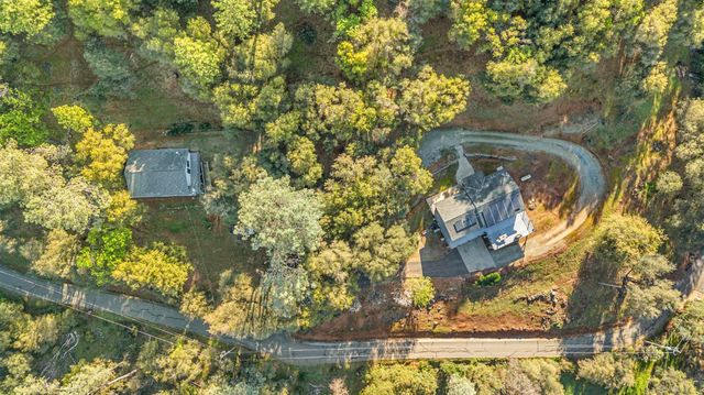 5611 Meesha Ln, Placerville, CA 95667