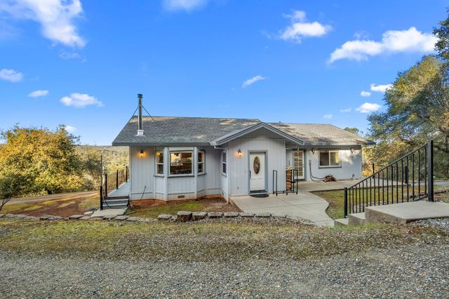 5611 Meesha Ln, Placerville, CA 95667