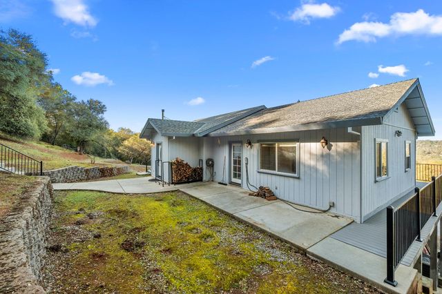 5611 Meesha Ln, Placerville, CA 95667