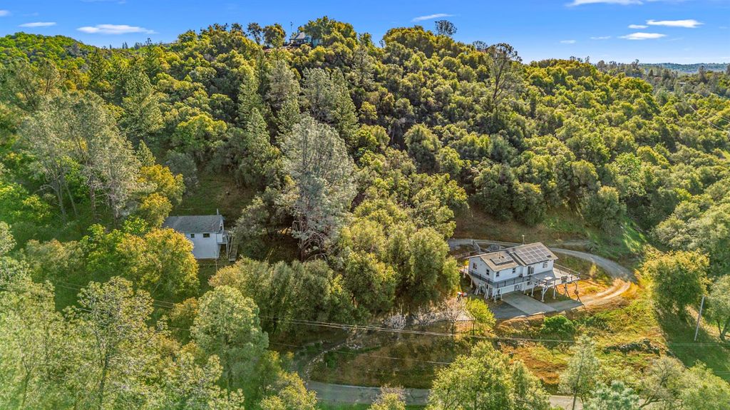 5611 Meesha Ln, Placerville, CA 95667
