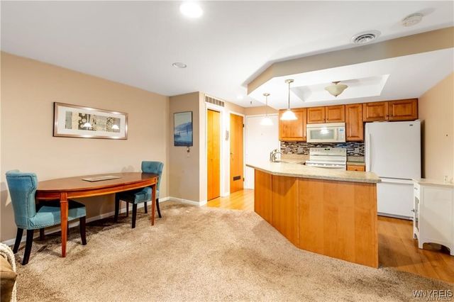 1210 Youngs Rd D, Amherst, NY 14221