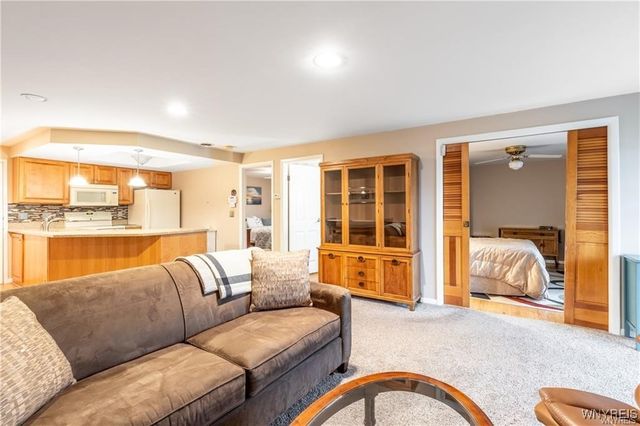 1210 Youngs Rd D, Amherst, NY 14221