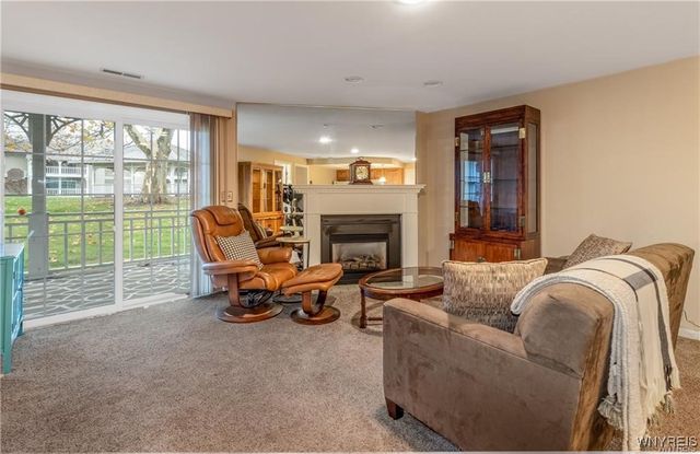 1210 Youngs Rd D, Amherst, NY 14221