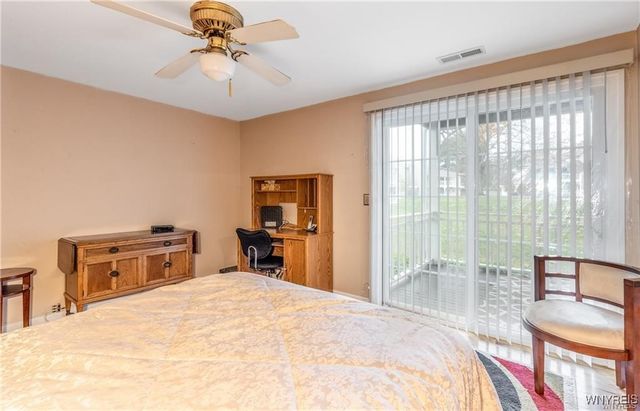 1210 Youngs Rd D, Amherst, NY 14221