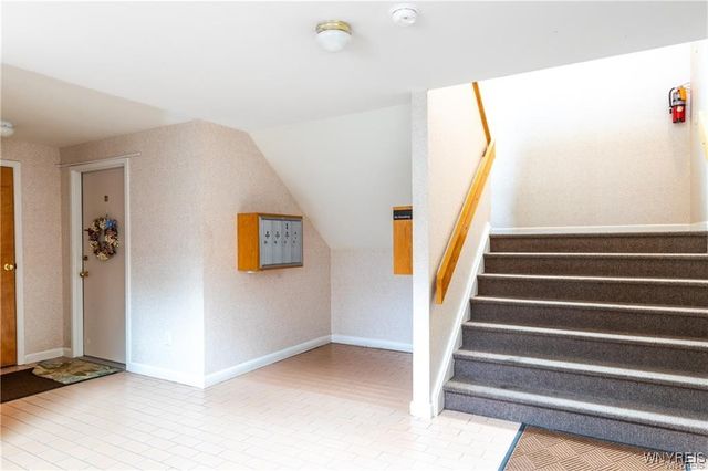 1210 Youngs Rd D, Amherst, NY 14221