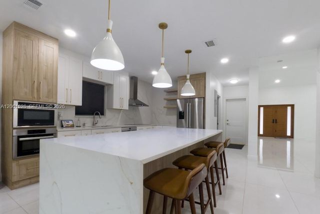 6305 SW 31st St 6305, Miami, FL 33155