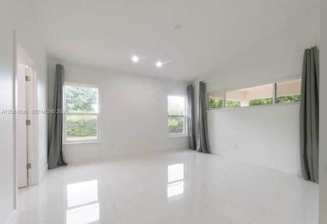6305 SW 31st St 6305, Miami, FL 33155