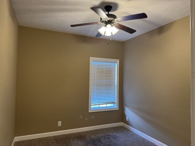 3776 Windhaven Dr, Clarksville, TN 37040