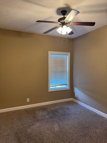 3776 Windhaven Dr, Clarksville, TN 37040